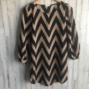 3/$25🎉Tibi Chevron Print Shift Dress in Chico